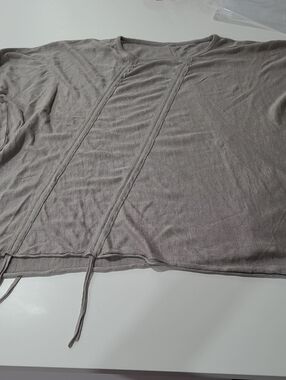 Women's Lightweight Crewneck Tie-Detail Sweater - Taupe